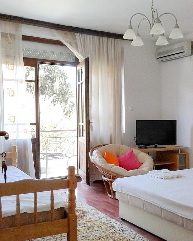Hostel Nina Mostar Eksteriør billede