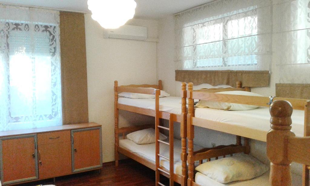 Hostel Nina Mostar Eksteriør billede